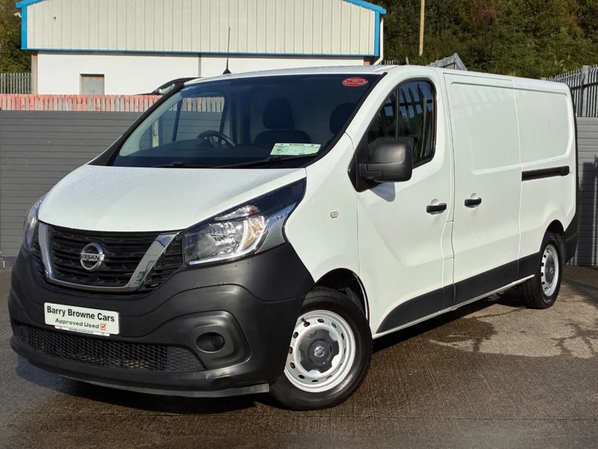 Nissan NV300 LWB 120 XE 1300 MY20 4DR - Image 1