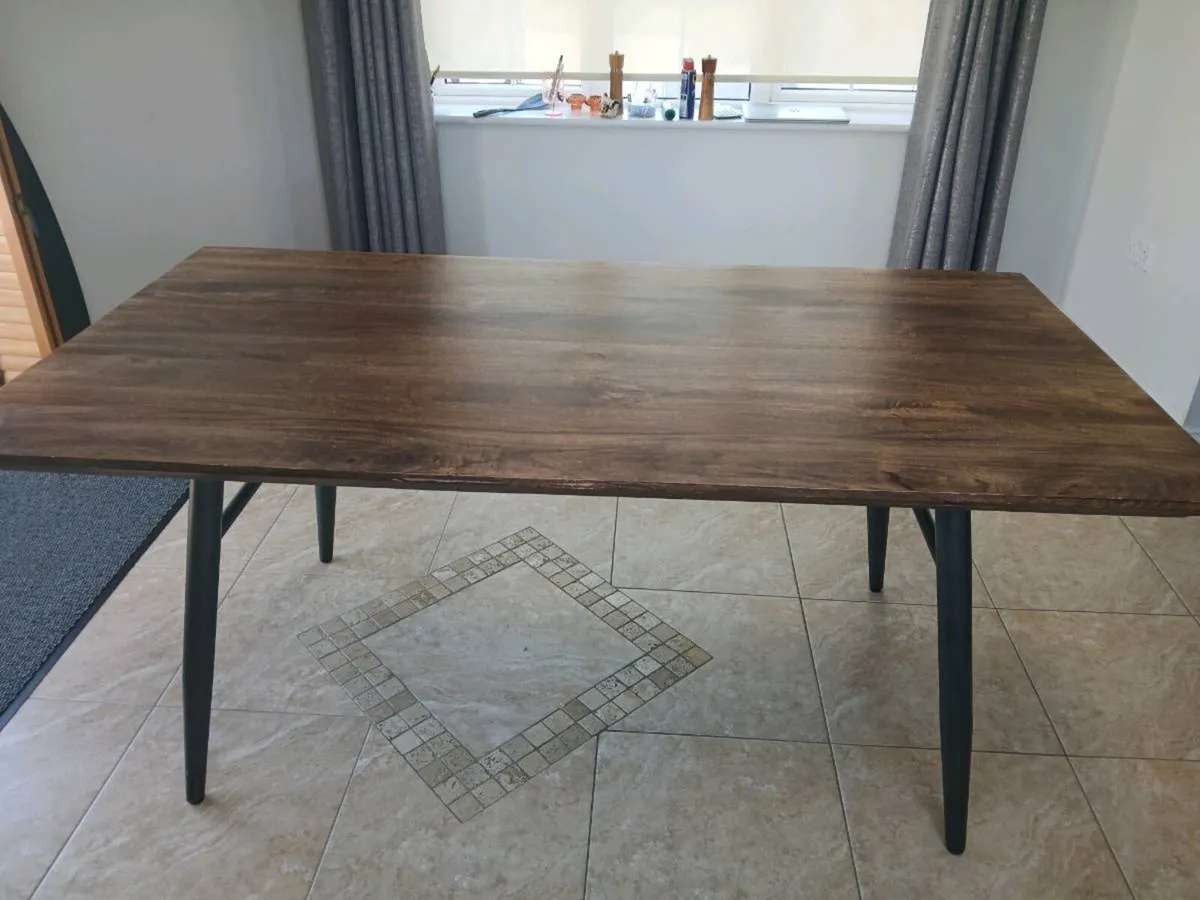 Dining table - Image 3