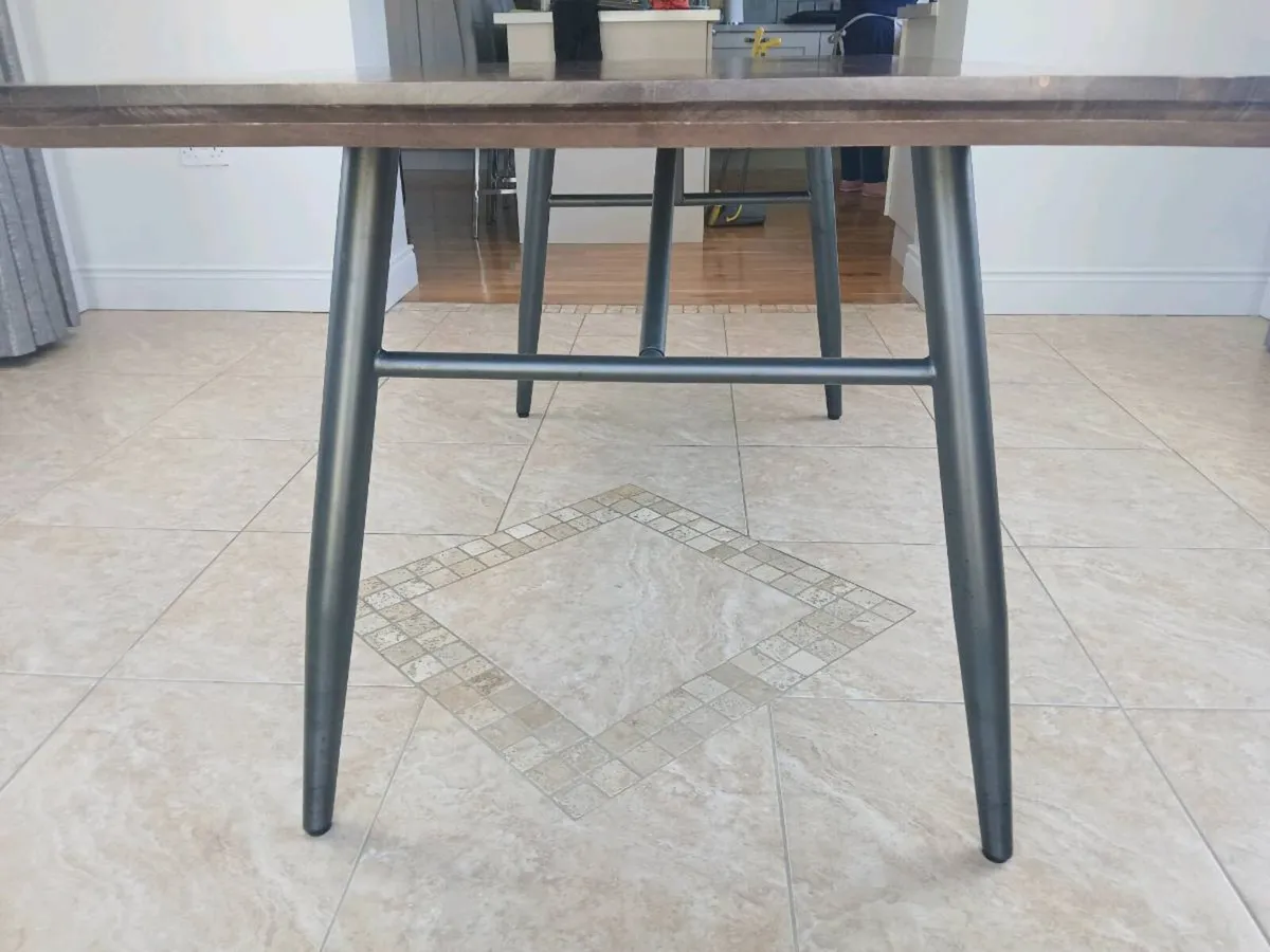 Dining table - Image 4