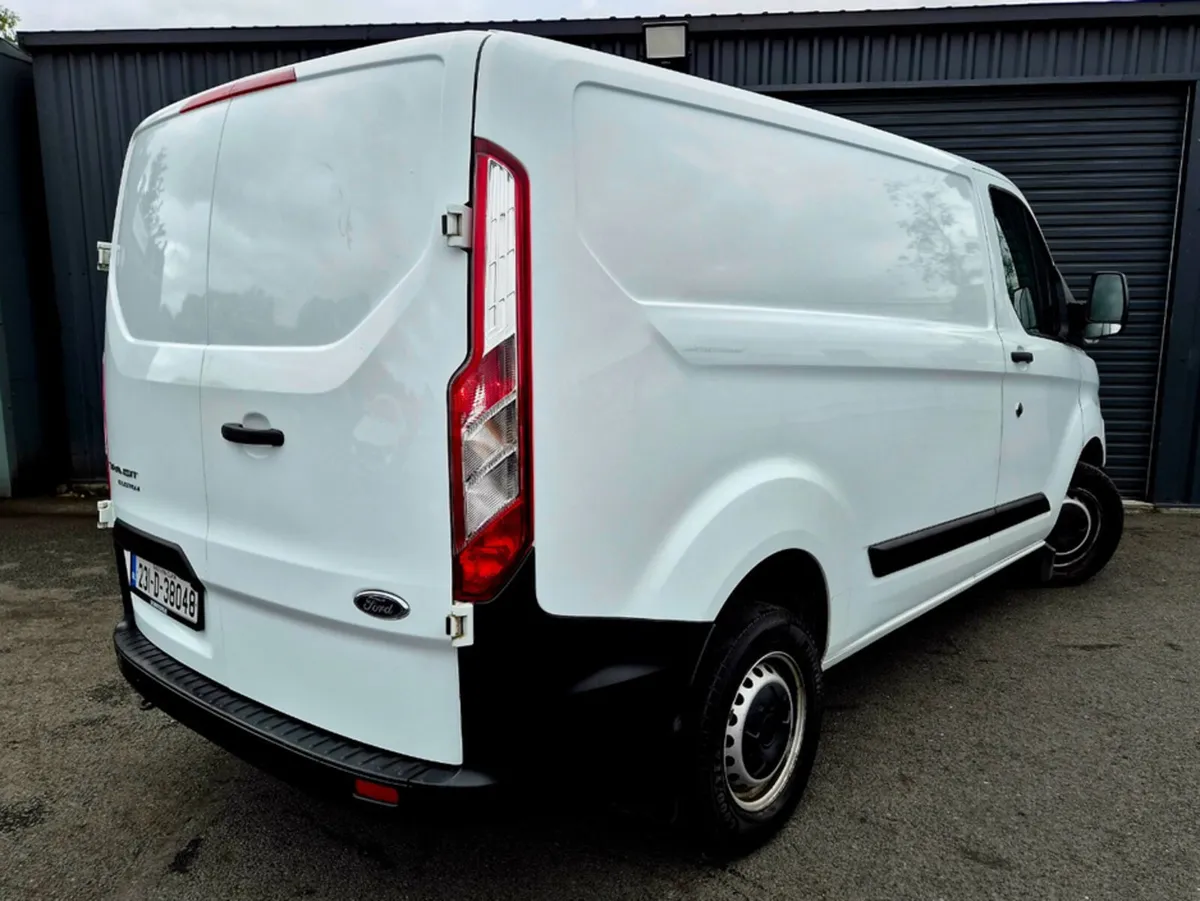 Ford Transit Custom 280S BASE 2.0 TD 105BHP M6 FWD - Image 4