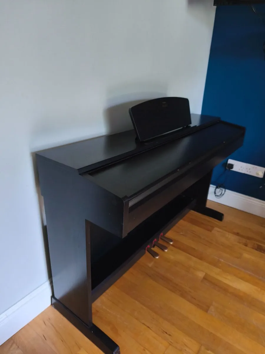 Piano Yamaha Arius YDP-161 - Image 2