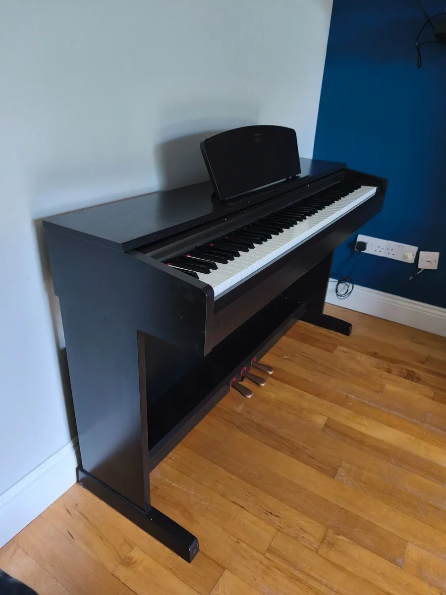 Piano Yamaha Arius YDP-161 - Image 4