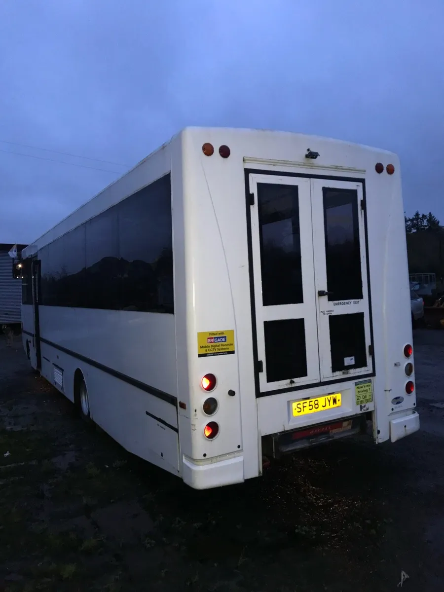 Bus for breaking - Image 2