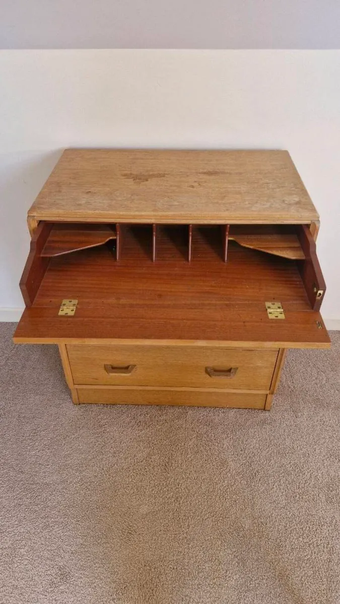 Bureau - Image 1