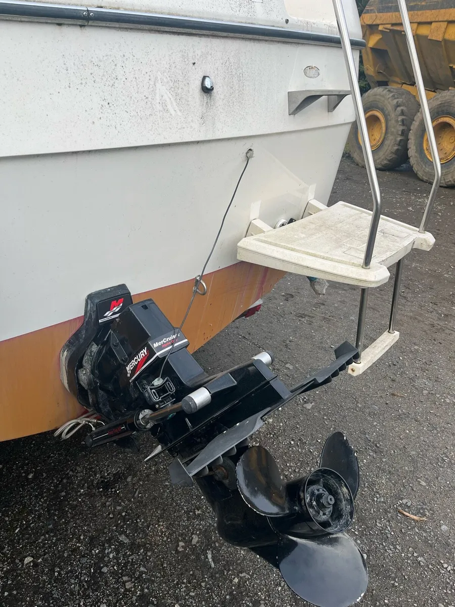 Bayliner boat - Image 3