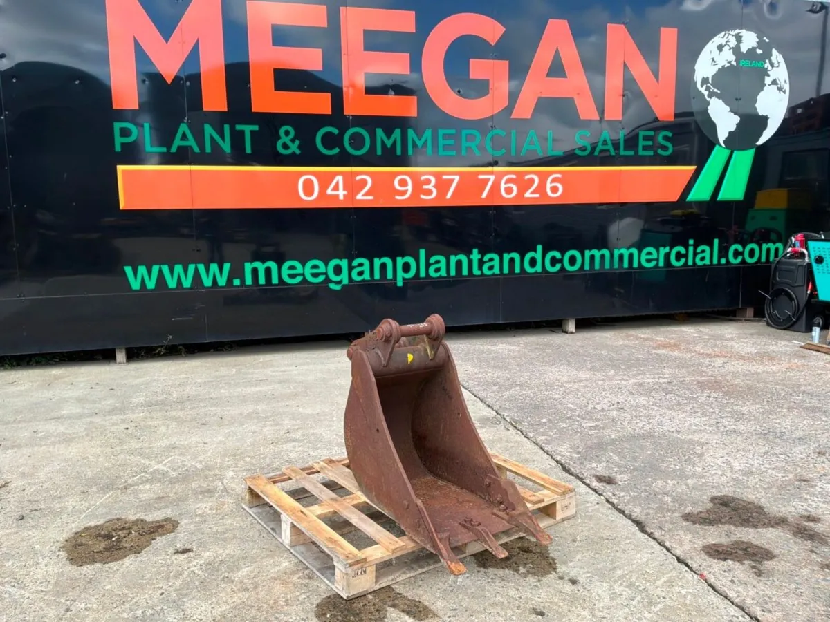 18" toothed digging bucket........50mm pins....... - Image 1