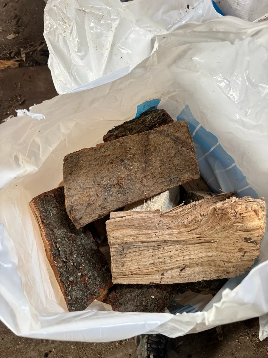 Bags of timber - Image 1