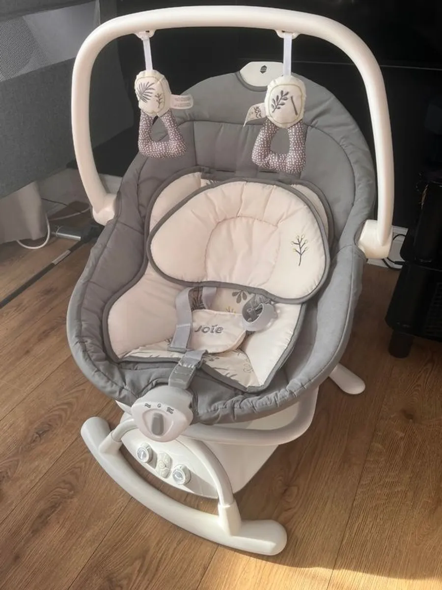Baby swing/rocker
