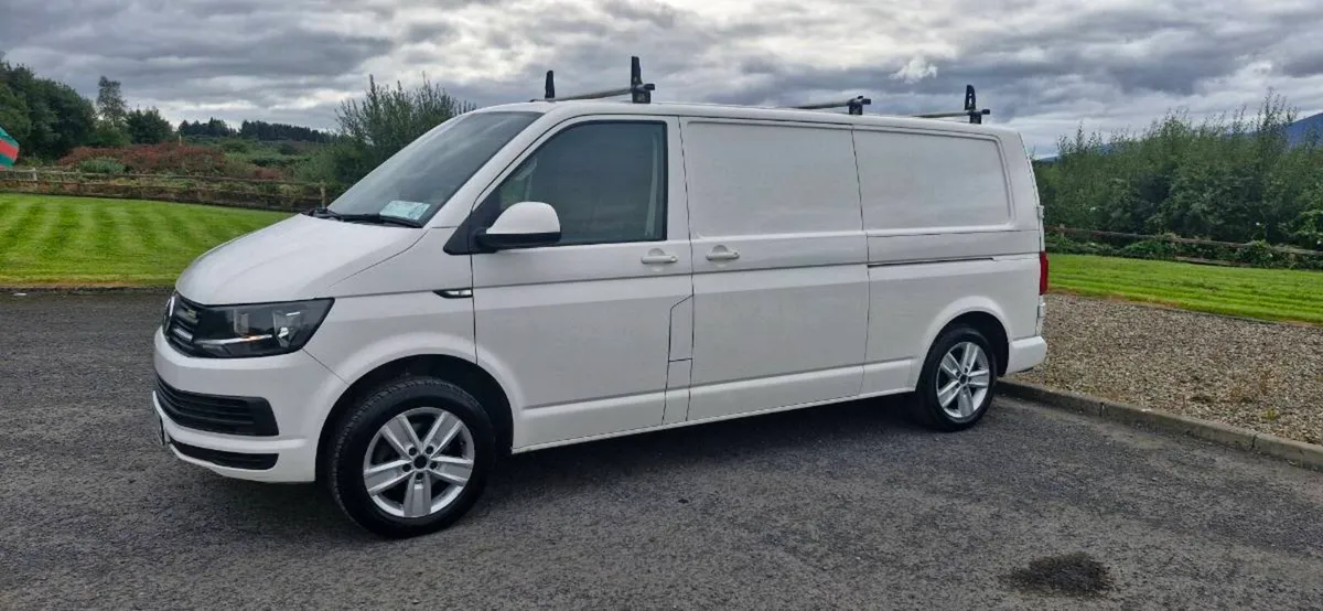 Volkswagen transporter 150 bhp , trendline - Image 2
