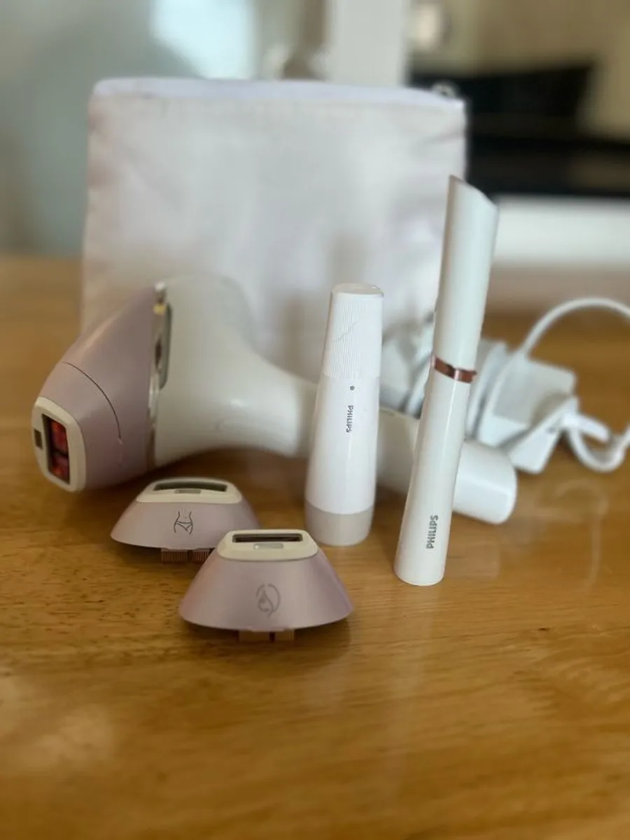Philips Lumea Prestige  IPL BRI 947 - Image 1