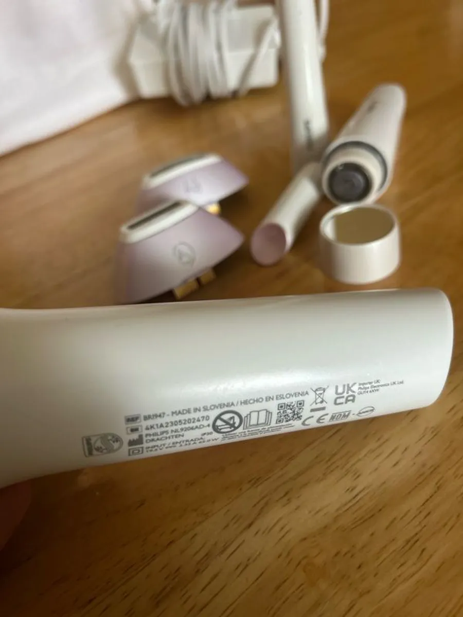 Philips Lumea Prestige  IPL BRI 947 - Image 4