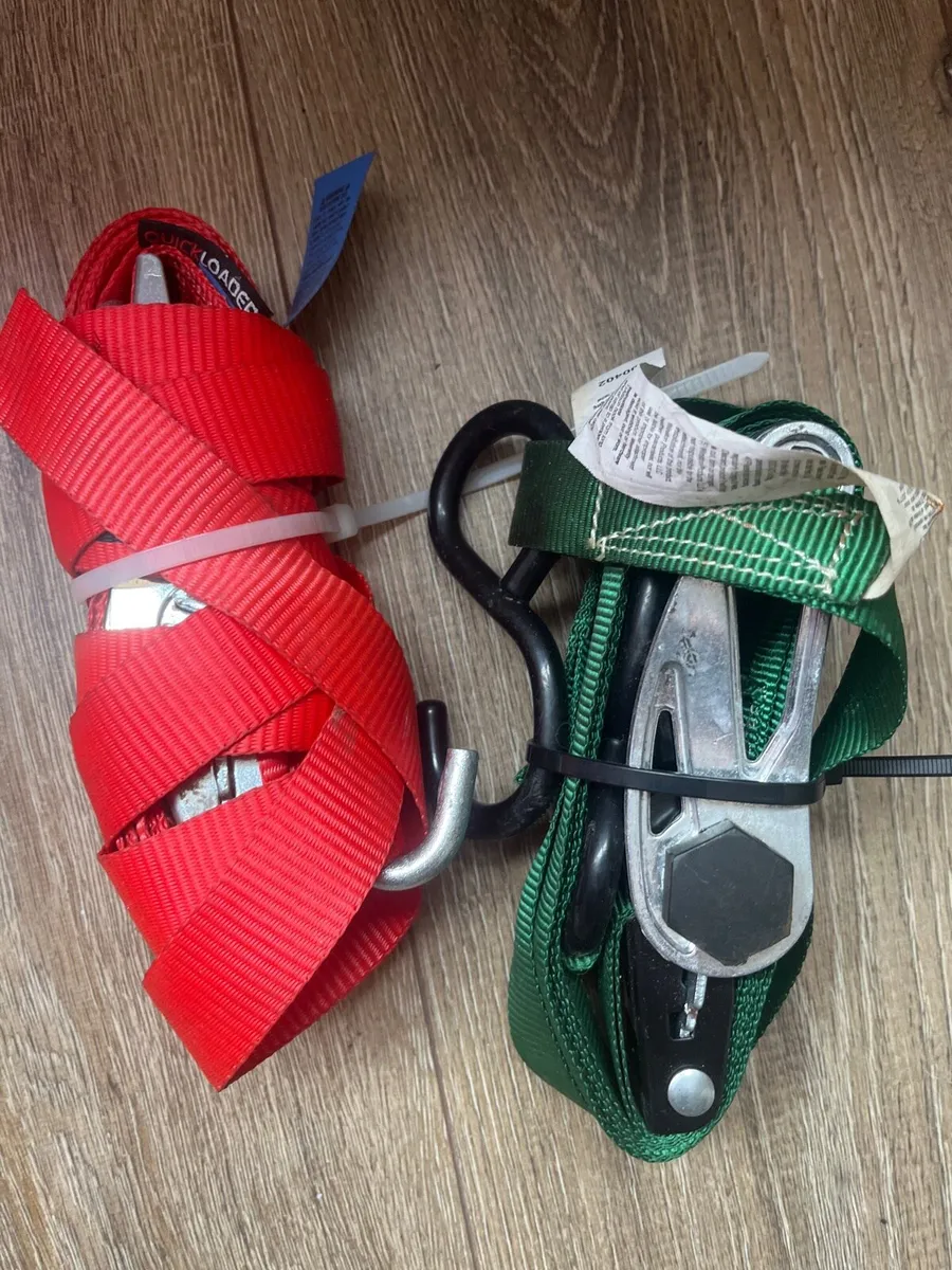 A  ratchet tie-down straps - Image 2