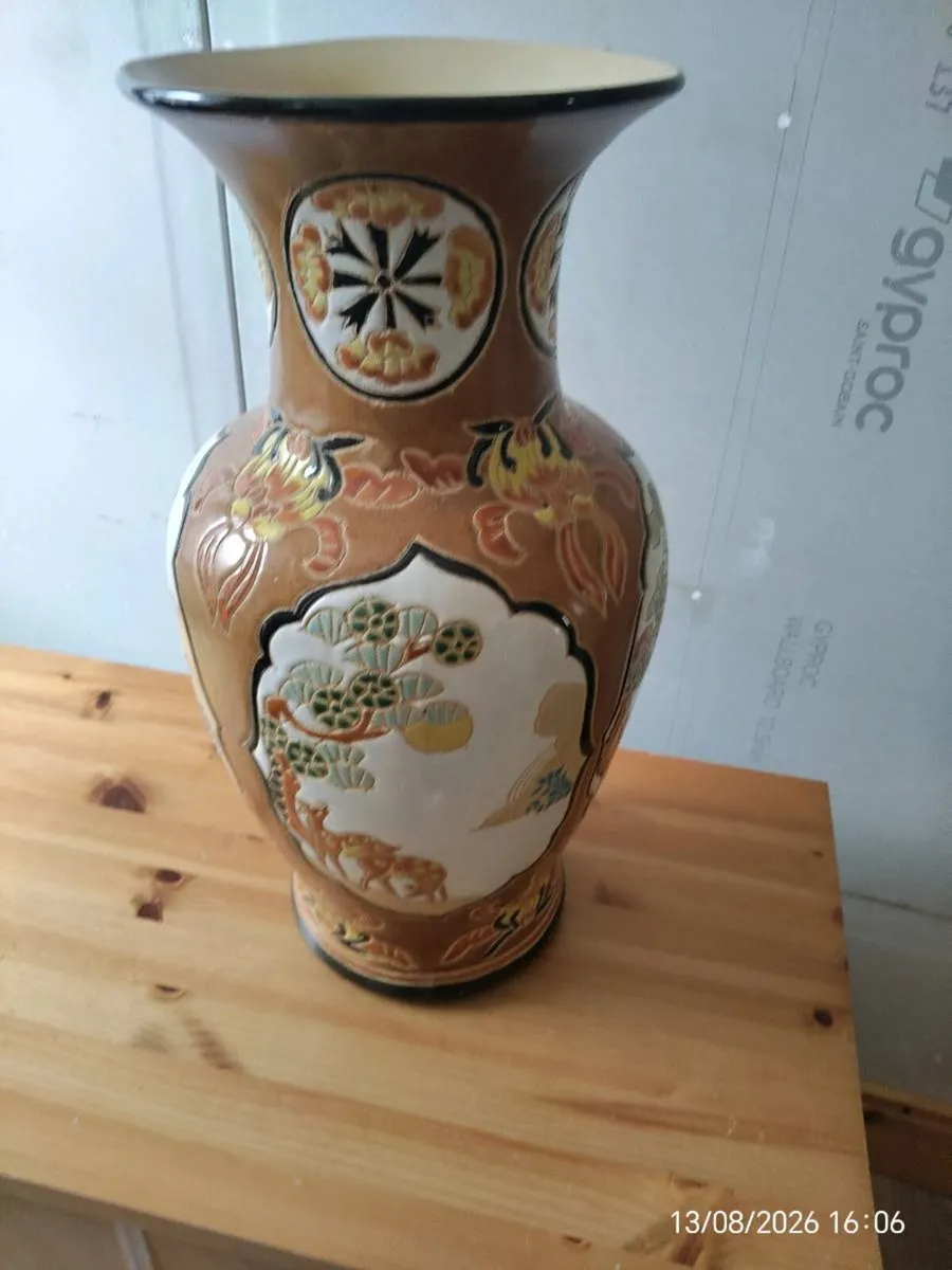 Vase - Image 3