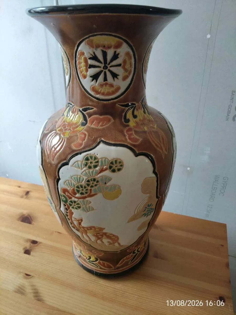 Vase - Image 2