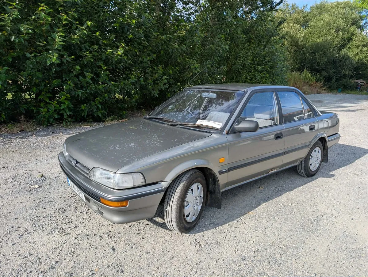 Toyota Corolla 1.3 petrol - Image 4