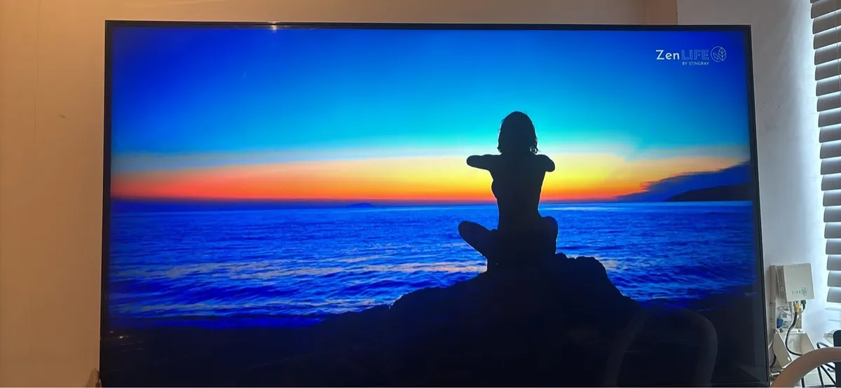 LG 4K LED TV - Image 2