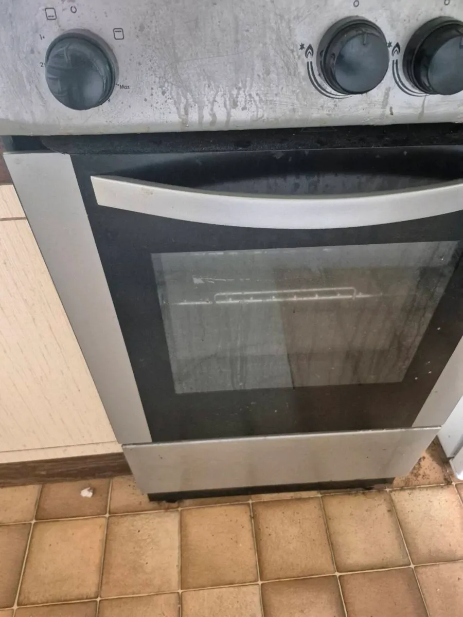 Gas cooker - Image 2