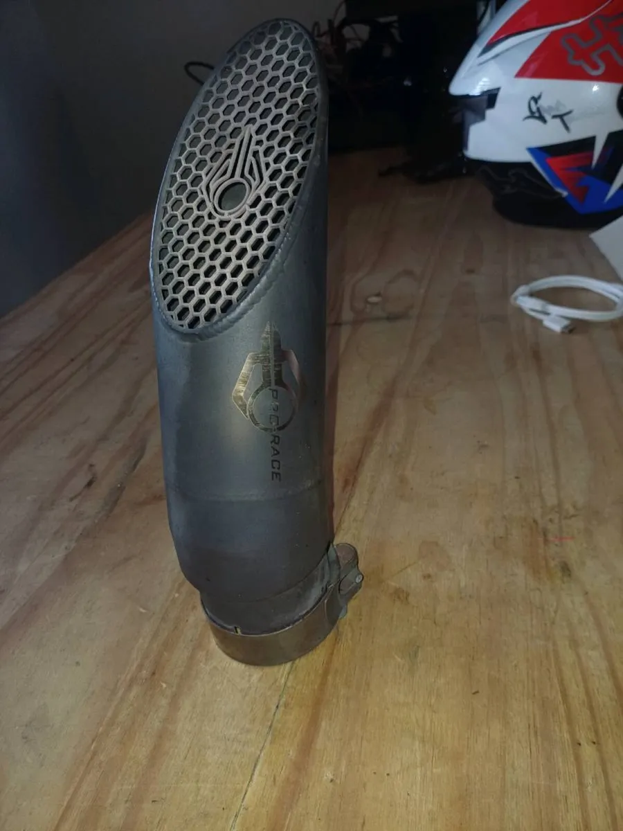 Pro Race Slip on - Image 2