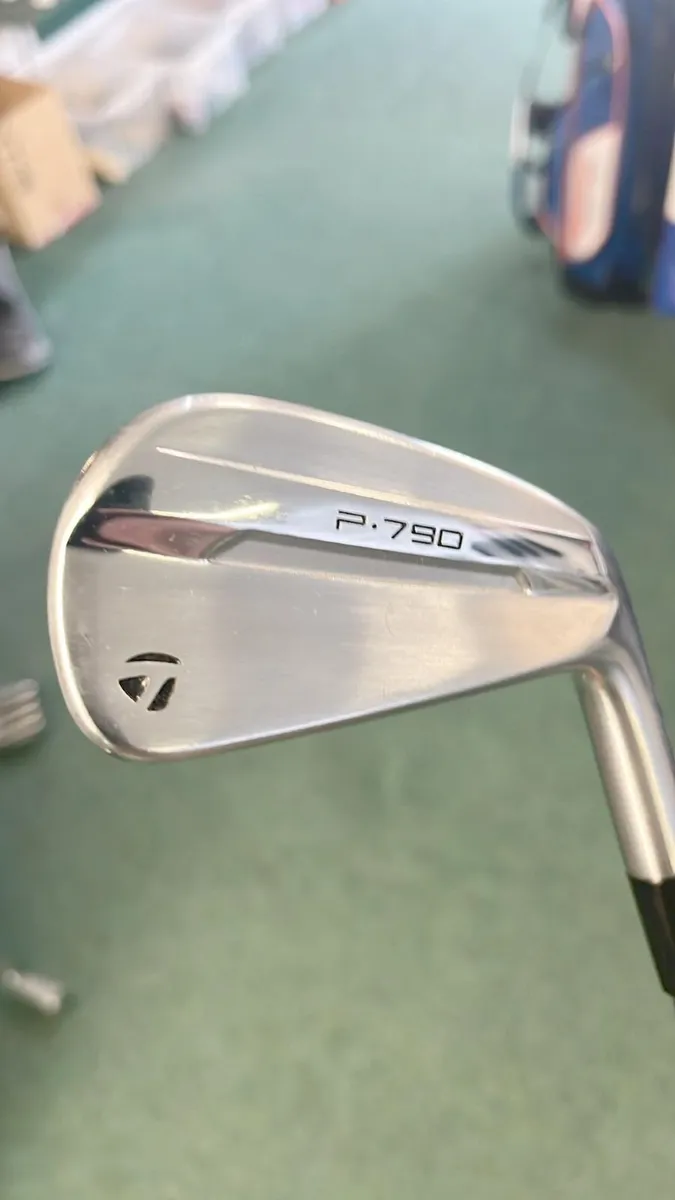 Taylormade P-790 Forged 4-PWDynamic Gold R300 €799 - Image 4