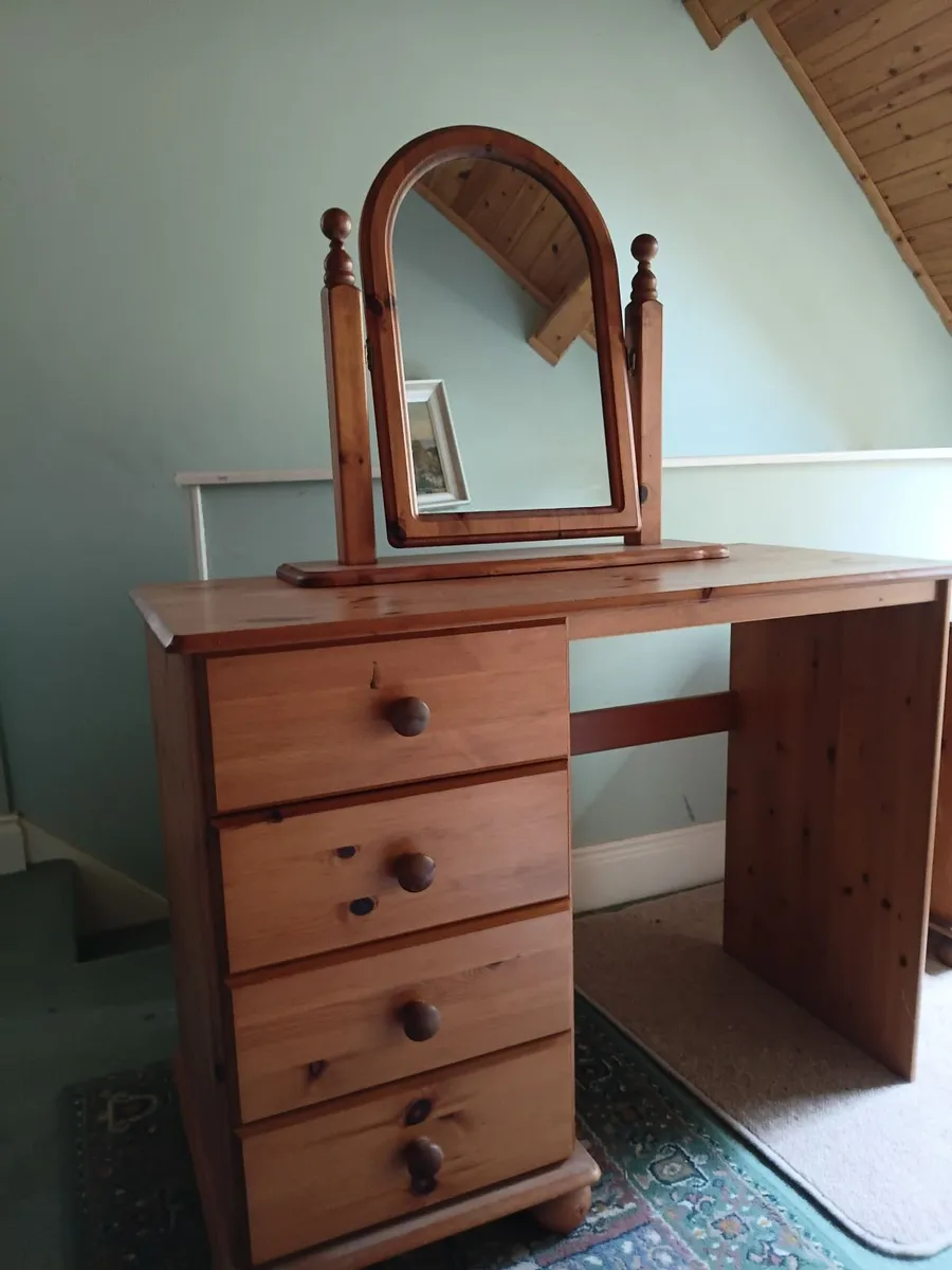 Bedroom furniture - Image 3