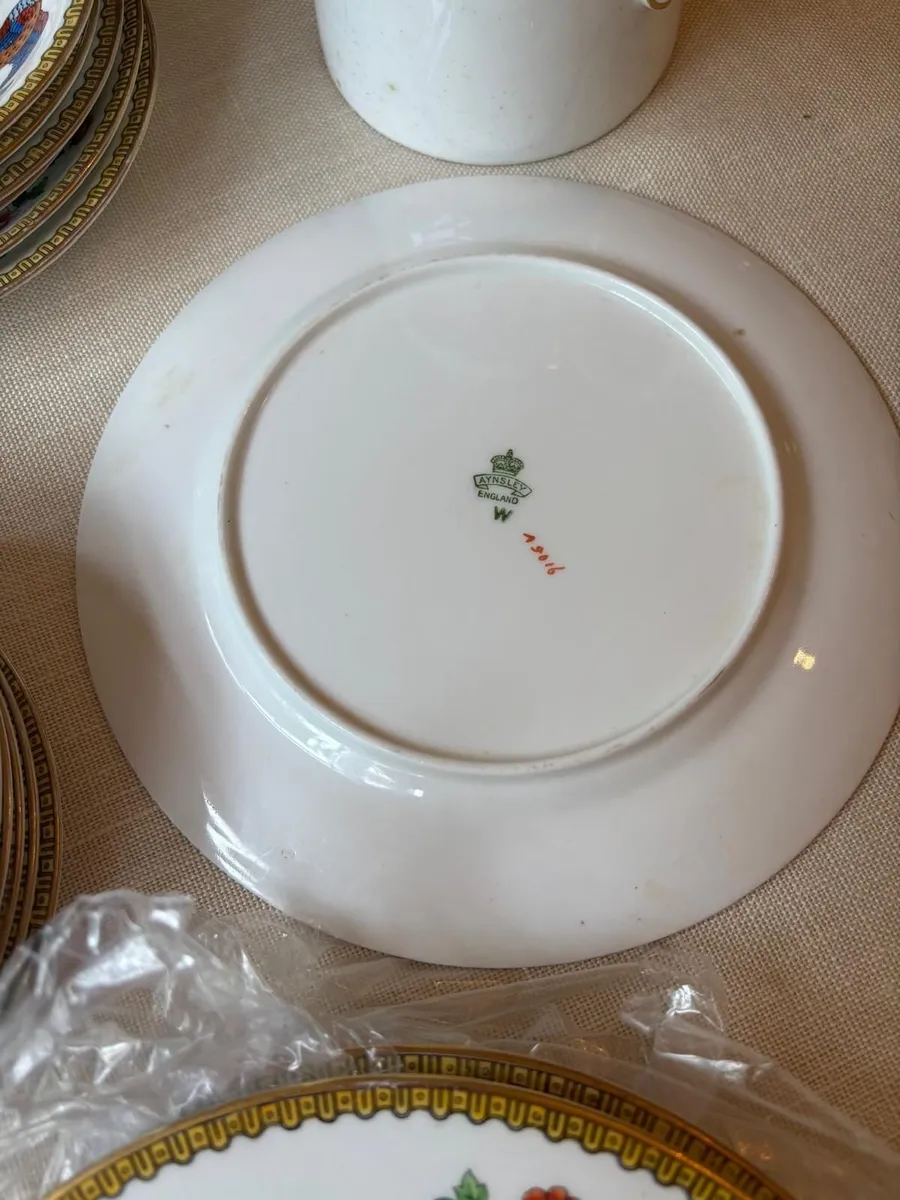 China Aynsley - Image 2