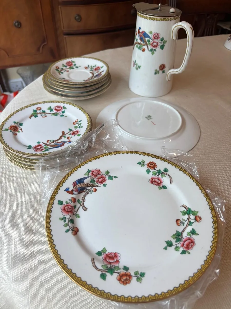 China Aynsley - Image 1
