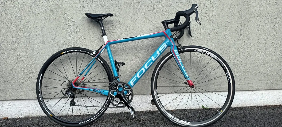 Focus Cayo Carbon Road Bike - Image 2