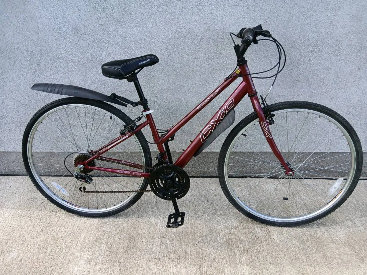 Apollo CX10 Women’s Hybrid Bike – 15" Frame – Dark - Image 2
