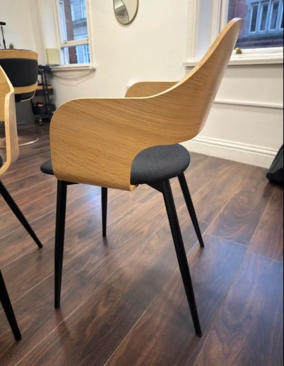 Chairs - Image 3