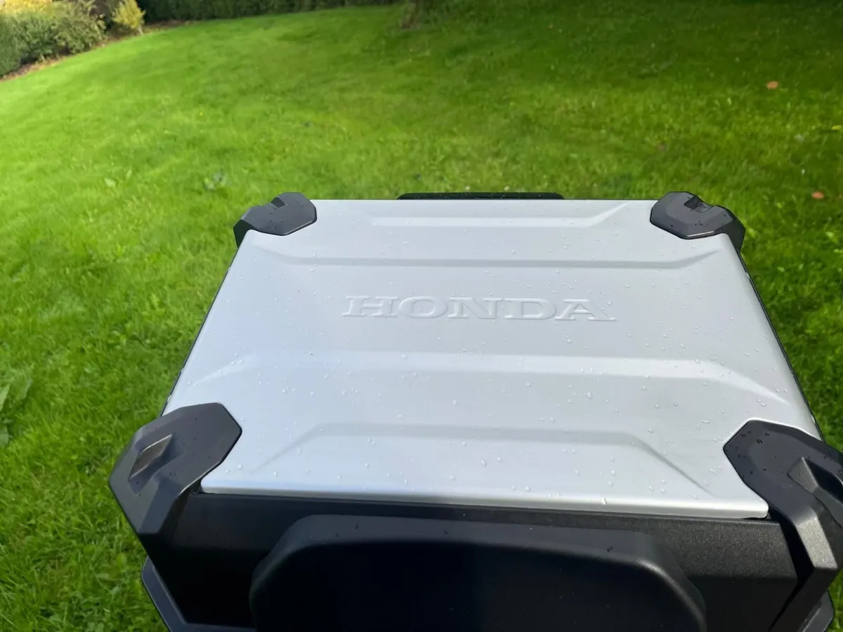 Honda African Twin CRF 2022 - Image 3