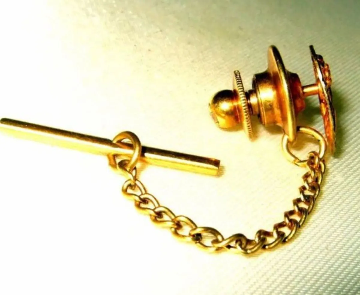 Pristine Vintage Black Hills 10k/12k Gold Tie Pin - Image 3