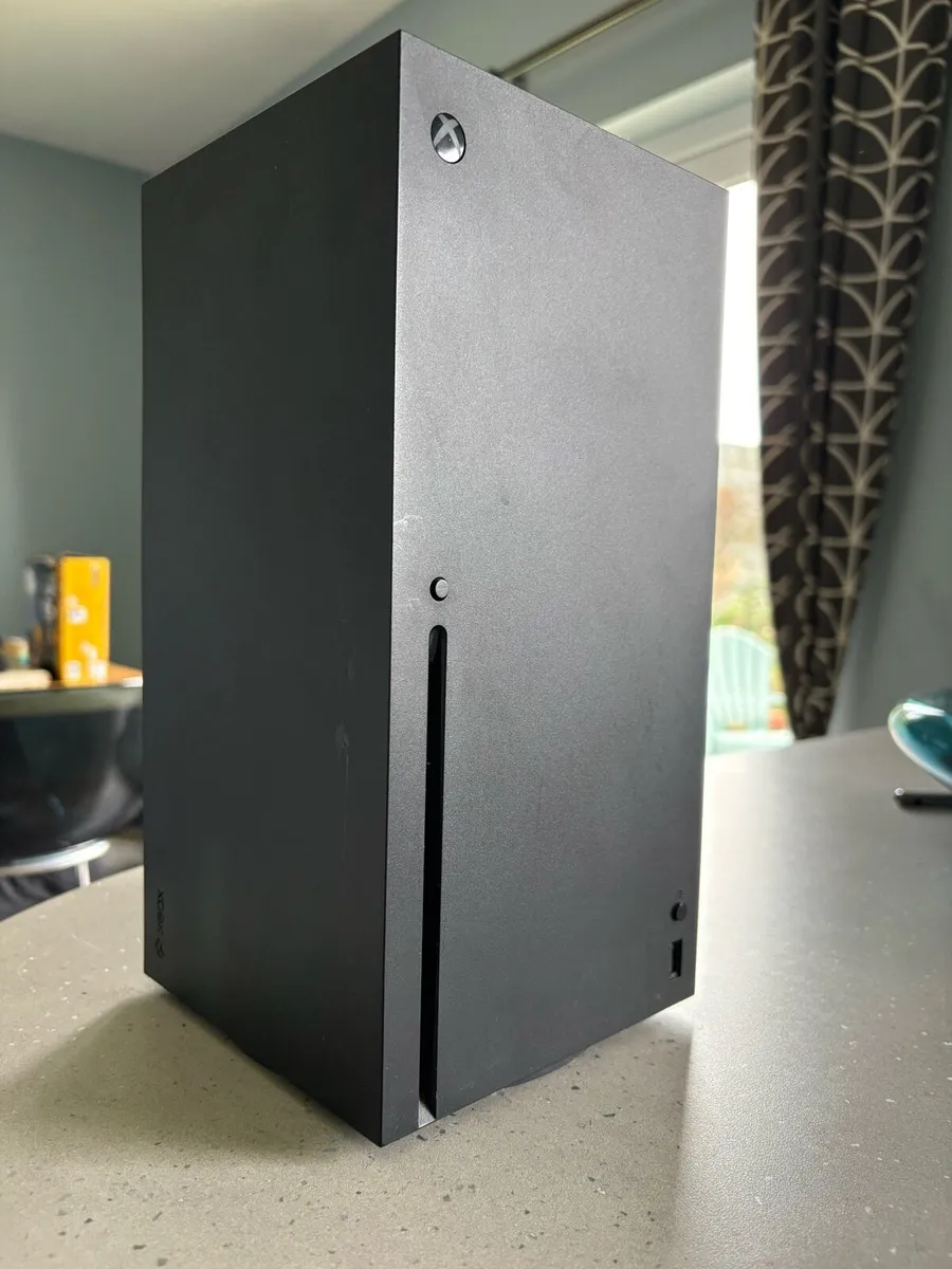 Xbox series X - Image 1