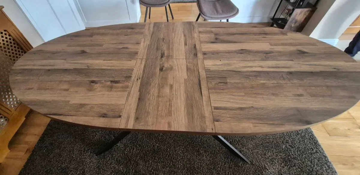 Extending dining table - Image 3