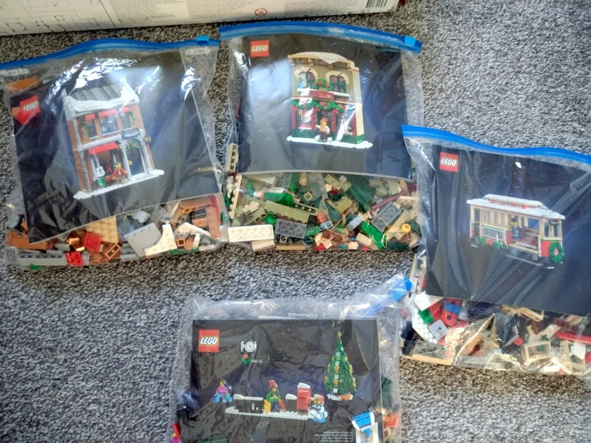 LEGO Winter Village Holiday Main Street 10308 €120 - Image 3