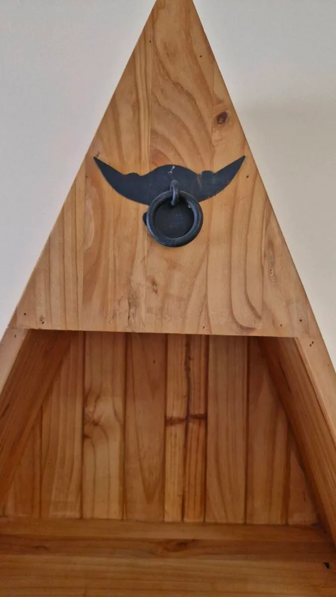 Book shelf - Image 2