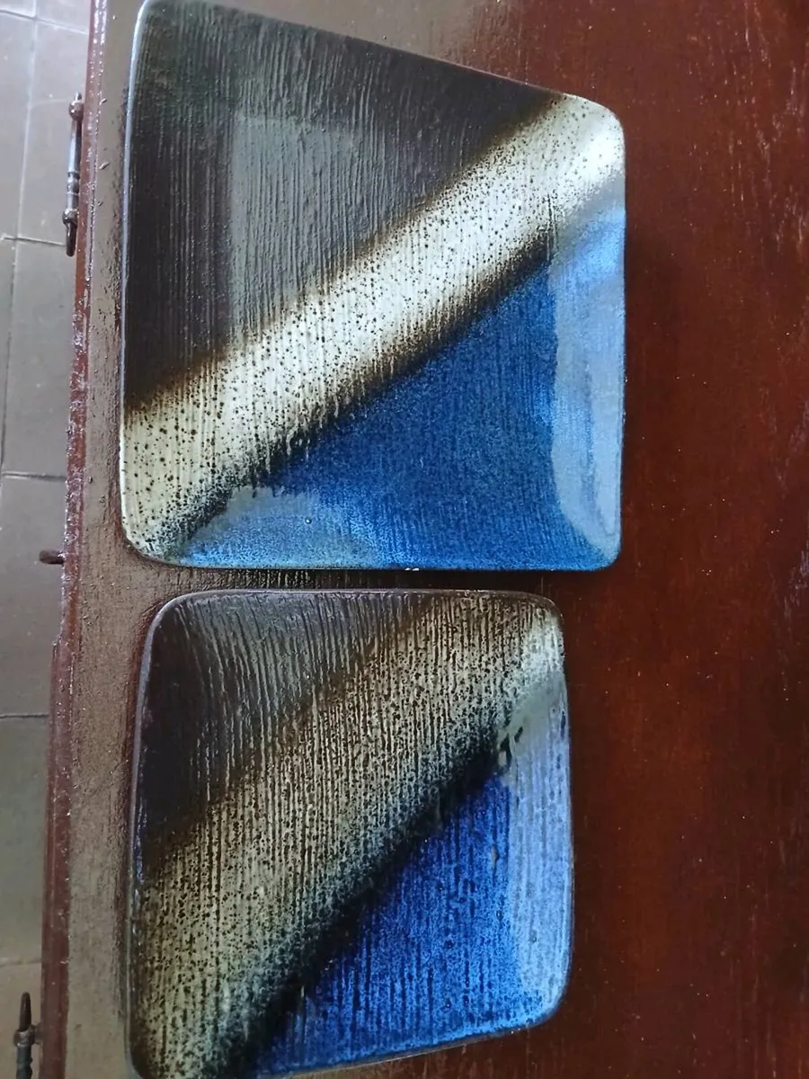 6 Square Dinner Plates + 3 side plates - Image 1