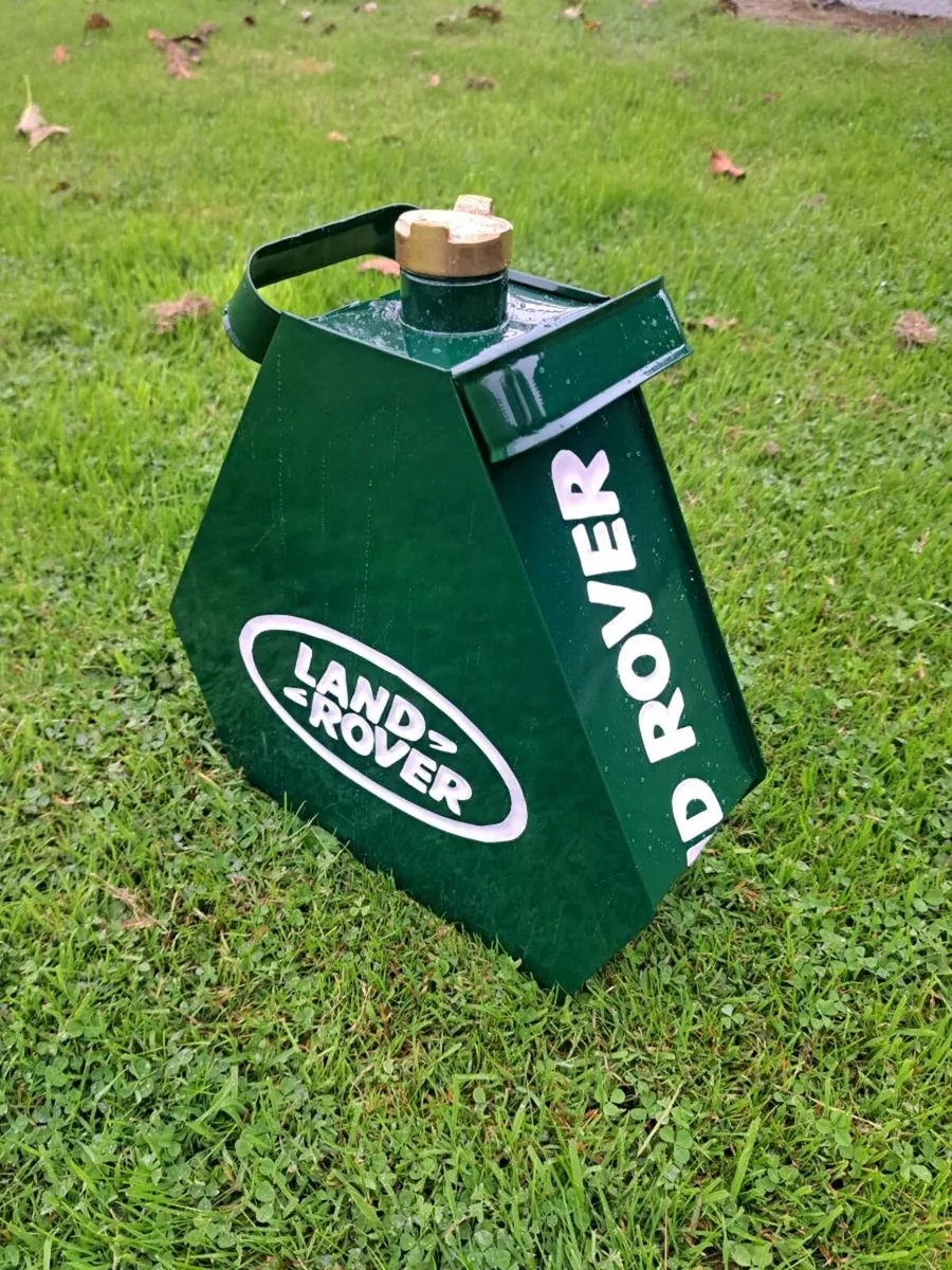 Landrover oil can display only - Image 1