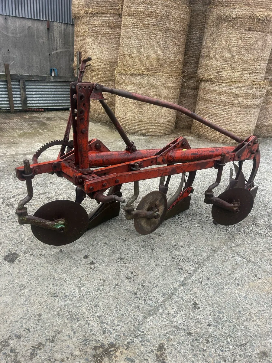Kverneland Hydrein MD 3-Furrow Plough - Image 1