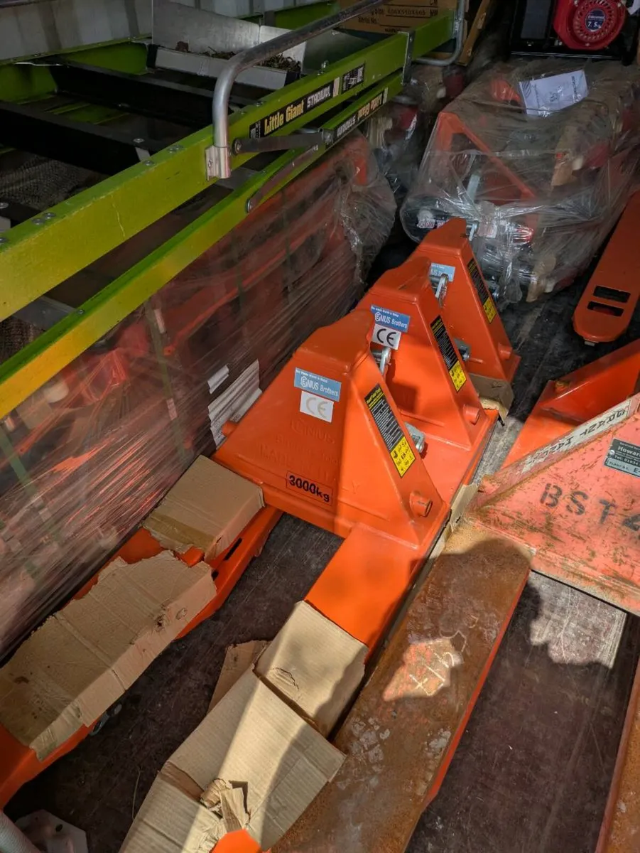 Pallet truck - Image 3
