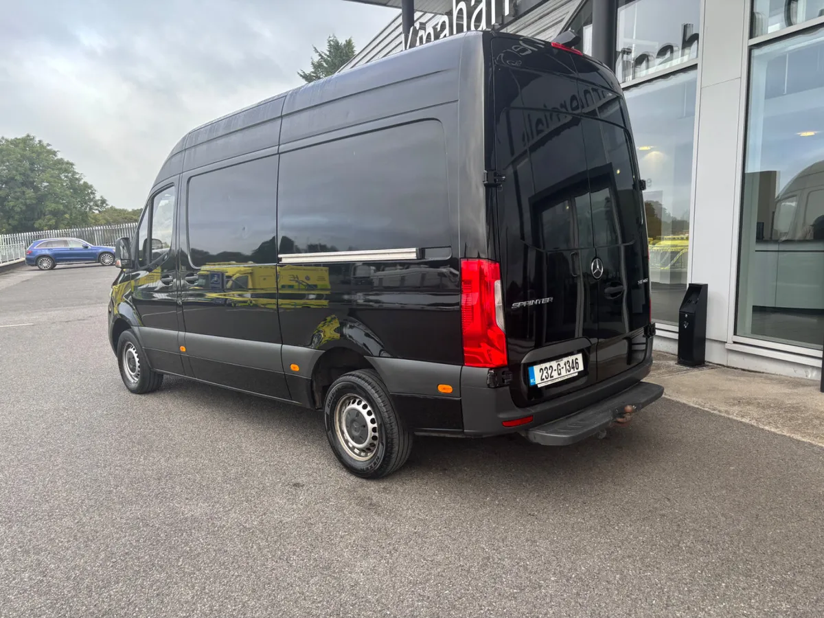 2023 Mercedes-Benz Sprinter 317 MWB Auto - Image 3