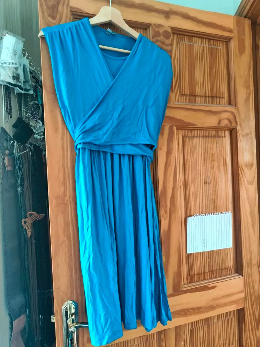 Maternity dress - Image 1
