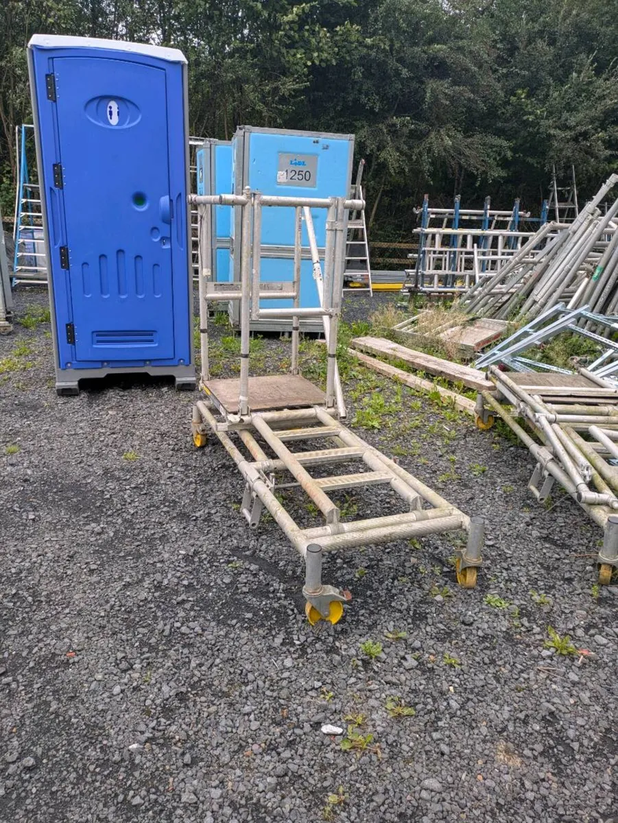 Portable toilet and cool room's - Image 2