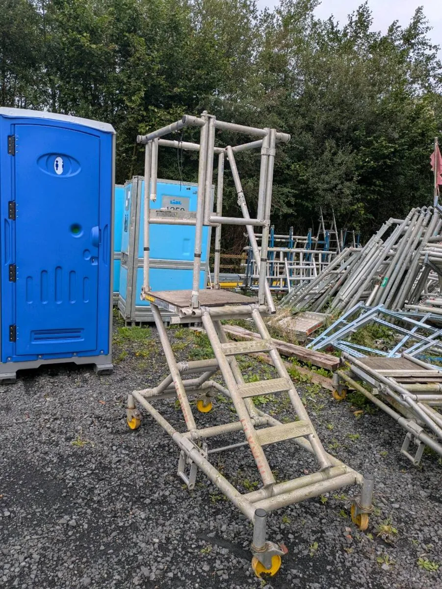 Portable toilet and cool room's - Image 3