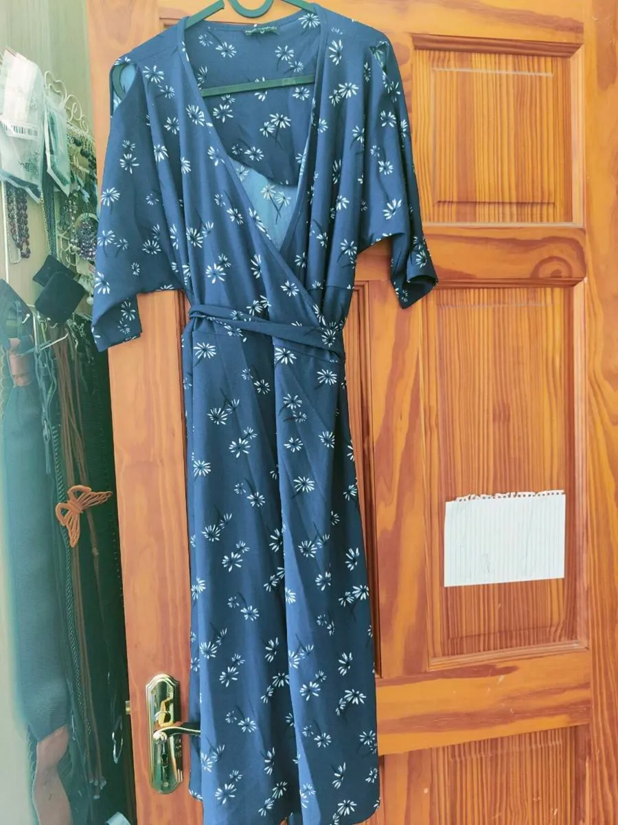 Maternity dress - Image 1