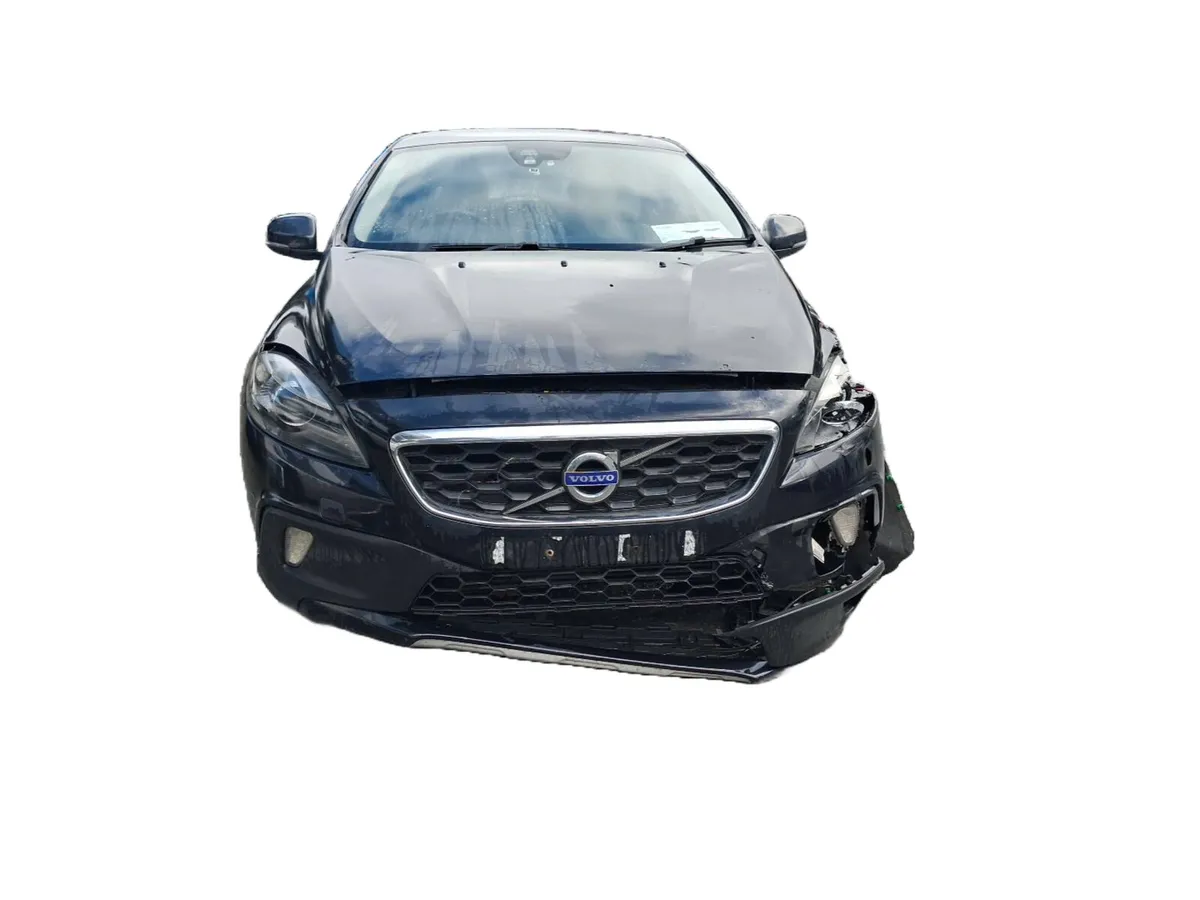 2013 Volvo v40 1.6 Diesel For Breaking/Dismantling - Image 2