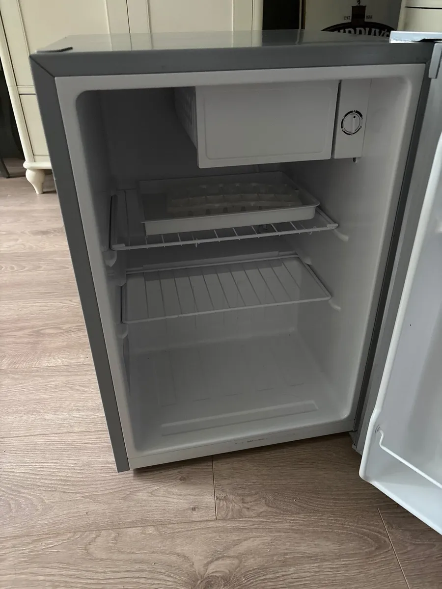 Mini Fridge - Image 3