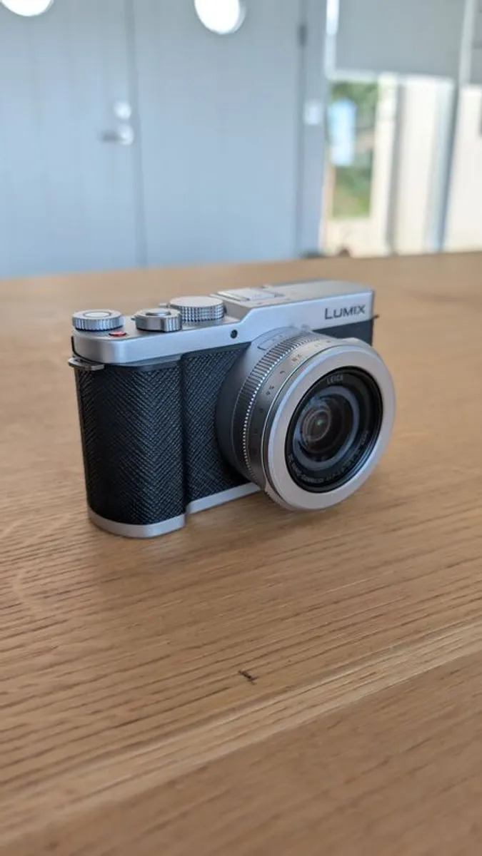 lumix - Image 1