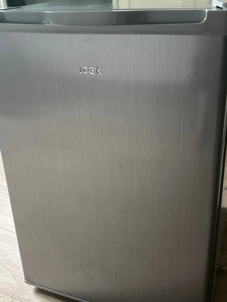 Mini Fridge - Image 1