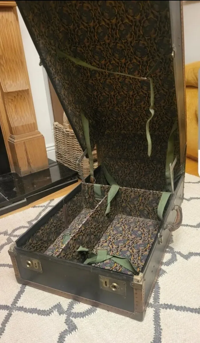 Vintage Steamer Trunk - Image 3