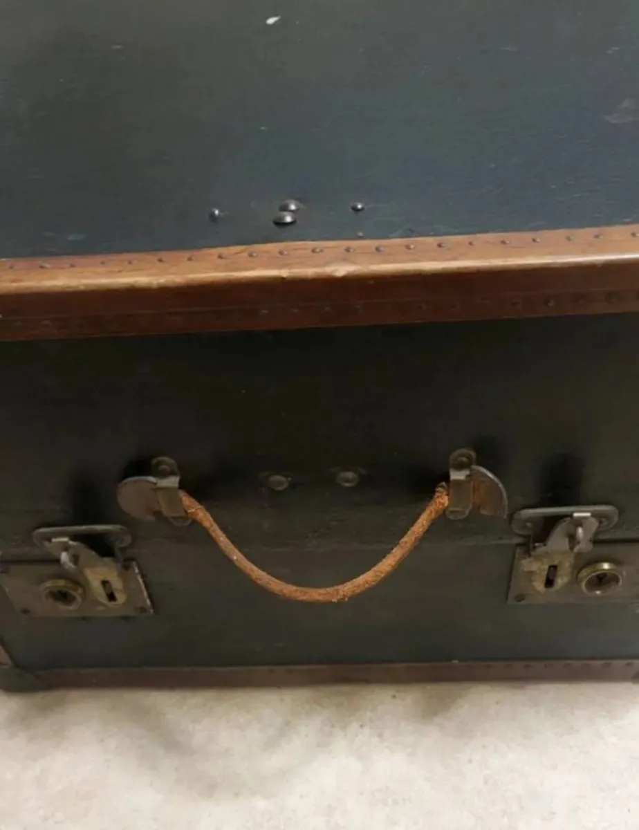 Vintage Steamer Trunk - Image 2